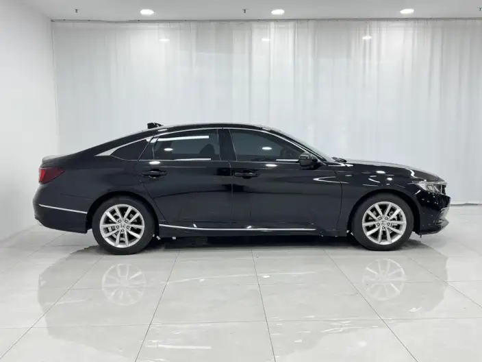 Honda Accord 2022 Model 260TURBO Deluxe Edition – фото 8