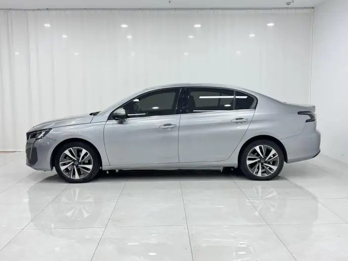 PEUGEOT 408 2022 Model 1.6T Chasing Edition