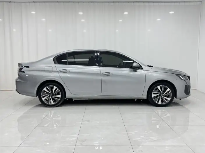 PEUGEOT 408 2022 Model 1.6T Chasing Edition – фото 8