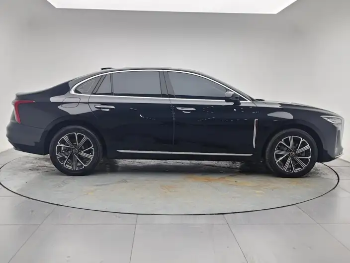 Hongqi H5 PHEV 2025 Model 130 Chao Hybrid Edition – фото 8