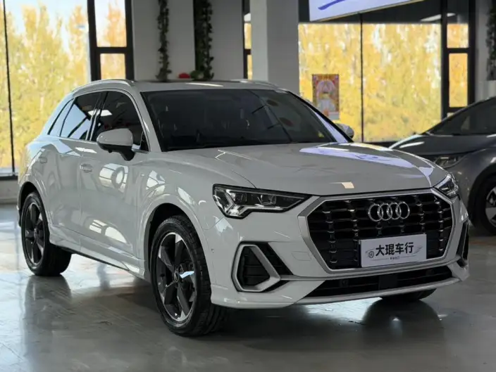 AUDI Q3 2022 Model 35 TFSI Fashion Dynamic Model