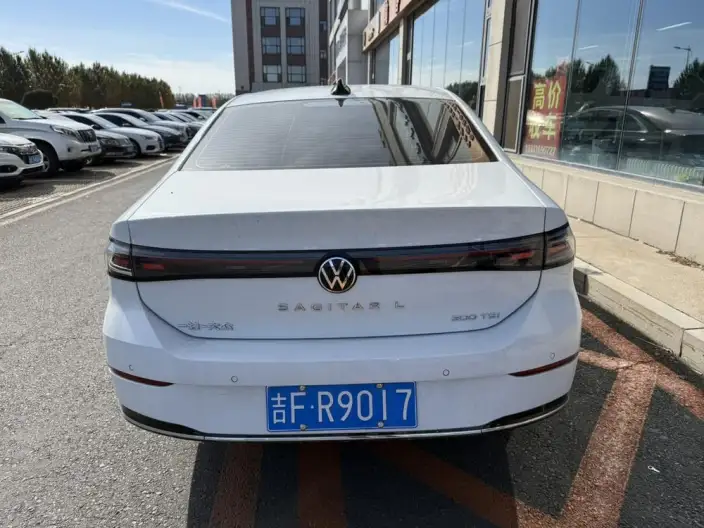 Volkswagen Sagitar 2026 Model L 300TSI DSG Luxury Model