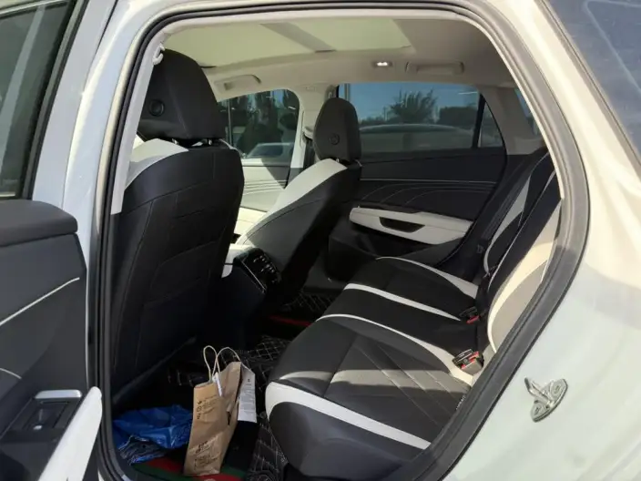 Volkswagen Sagitar 2026 Model L 300TSI DSG Luxury Model – фото 9