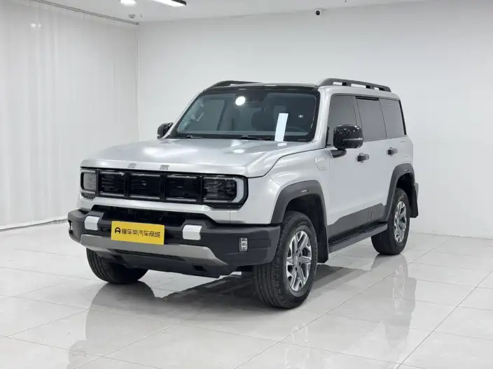BAIC BJ40 2026 Model 2.0T Automatic Petrol Standard Edition – фото 1