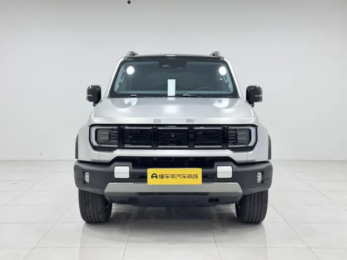 BAIC BJ40 2026 Model 2.0T Automatic Petrol Standard Edition – фото 2