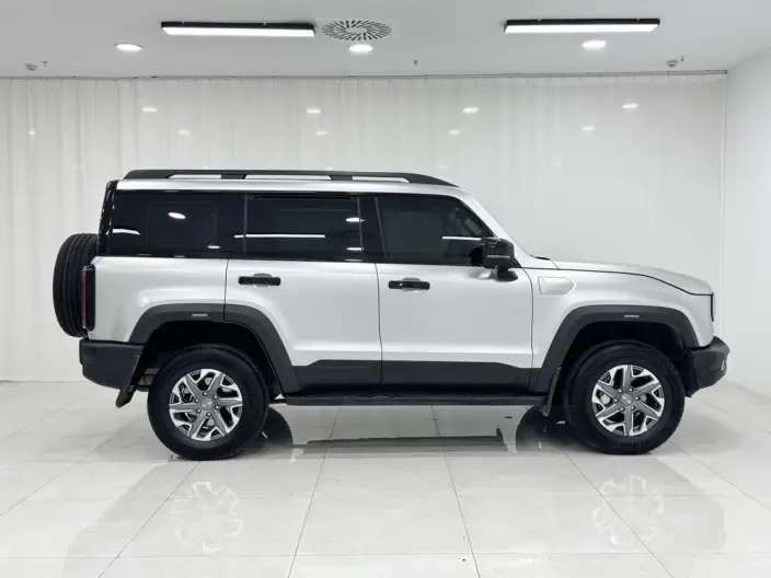 BAIC BJ40 2026 Model 2.0T Automatic Petrol Standard Edition – фото 8