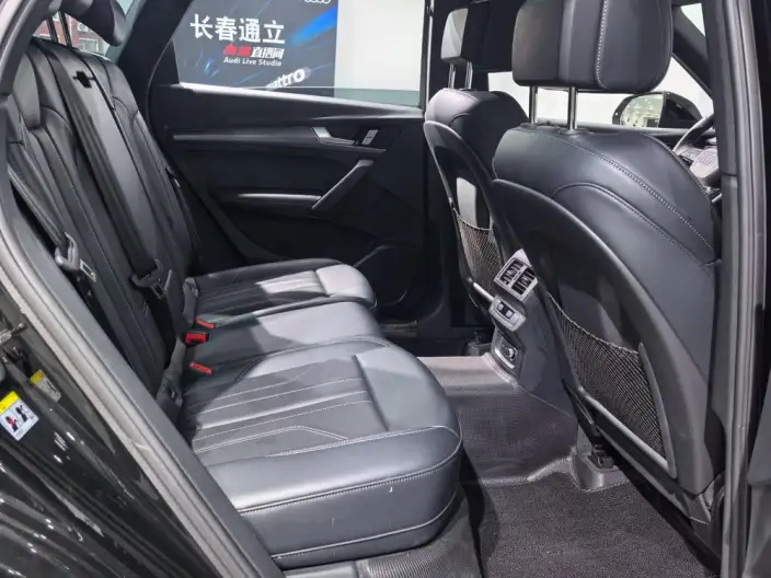 Audi Q5L 2024 Model 45TFSI Luxury Dynamic Model – фото 9