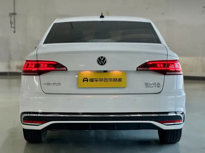 Volkswagen Bora 2023 Model 200TSI DSG Smooth Ride Edition – фото 5