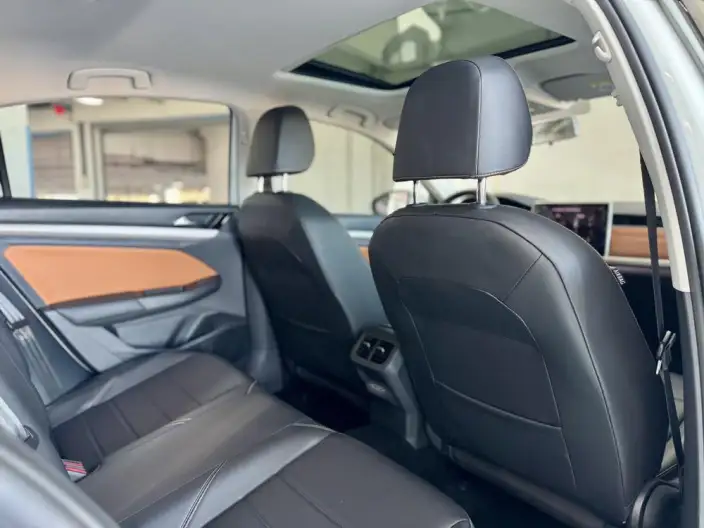 Volkswagen Bora 2023 Model 200TSI DSG Smooth Ride Edition – фото 9