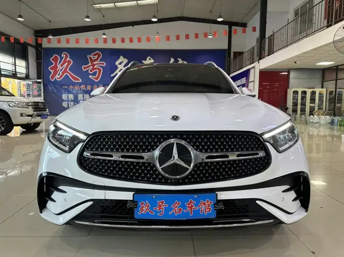 Mercedes-Benz GLC 2023 Model GLC 260 L 4MATIC Luxury Model 5 seat