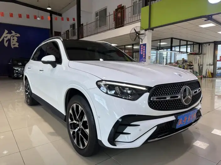 Mercedes-Benz GLC 2023 Model GLC 260 L 4MATIC Luxury Model 5 seat