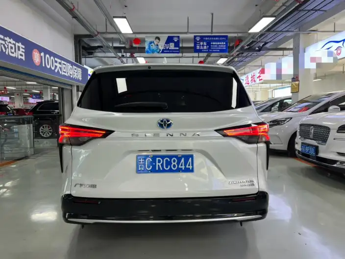 Toyota Sienna 2021 Model 2.5L Hybrid Supreme Edition – фото 5
