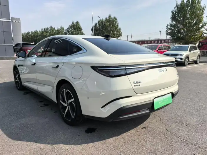 BYD Seal 07DM 2026 Model DM-i 230KM Flagship Model
