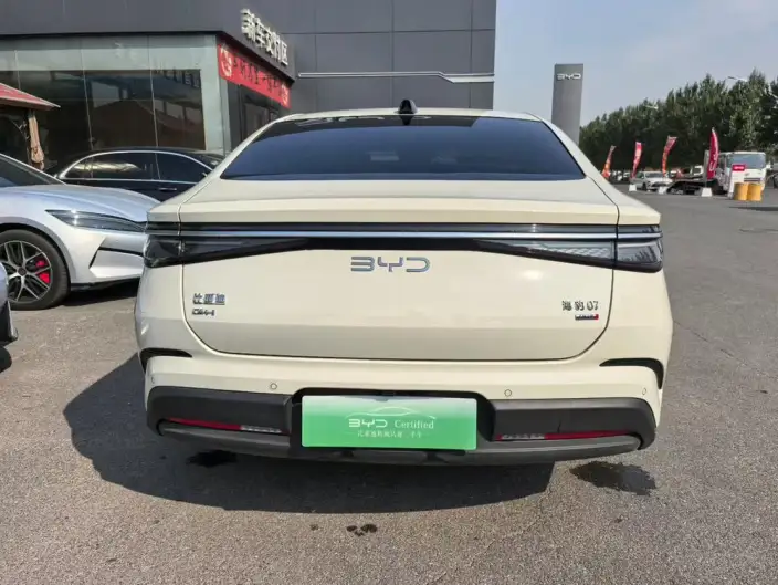 BYD Seal 07DM 2026 Model DM-i 230KM Flagship Model – фото 5