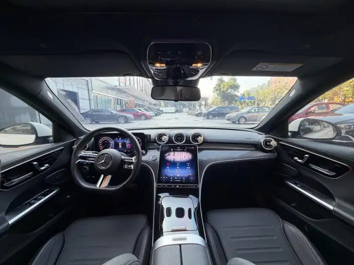 Mercedes-Benz C-Class 2024 Model C 260 L Sports Edition – фото 7
