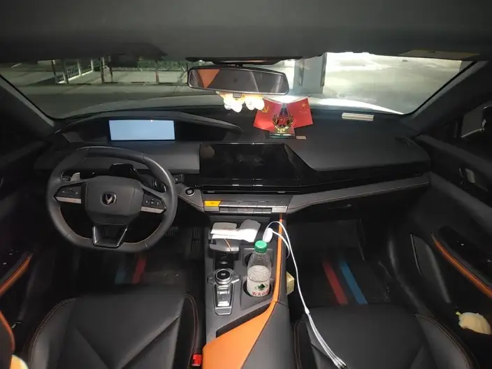 Changan UNI-V 2022 Model 1.5T Noble Model – фото 5
