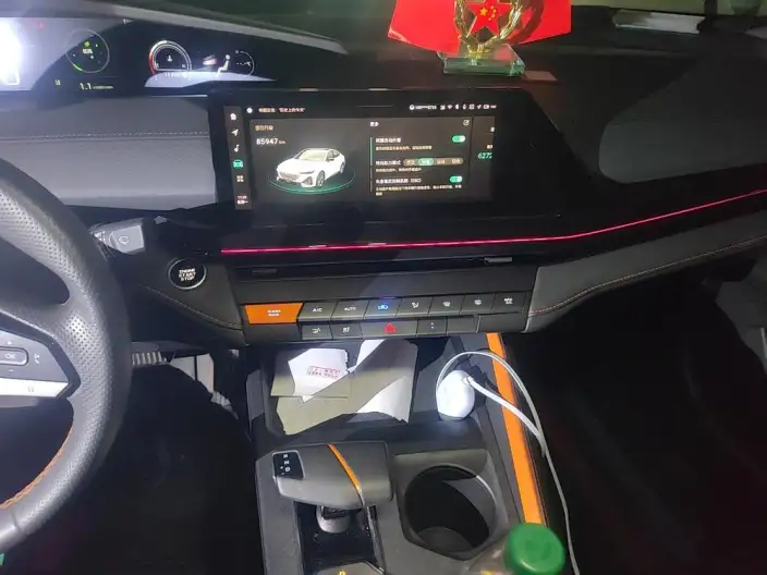 Changan UNI-V 2022 Model 1.5T Noble Model – фото 8