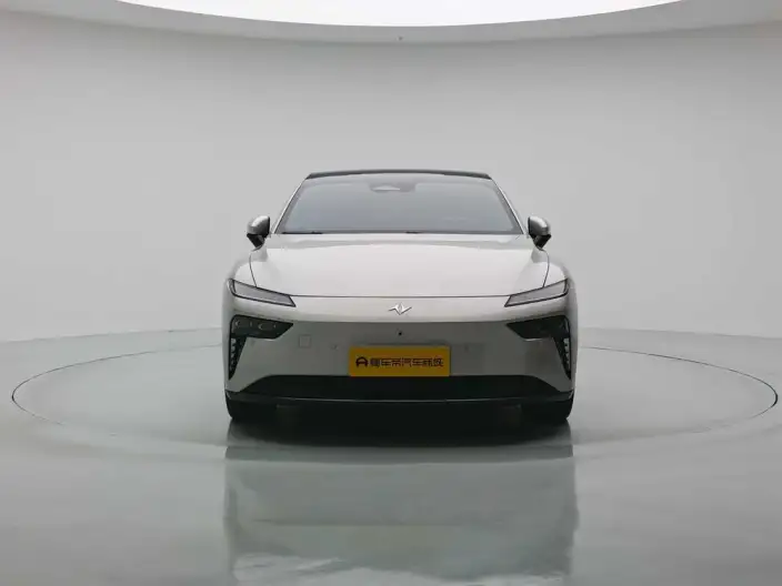 eπ 007 2025 Model EV 565 4WD Max Pilot Edition