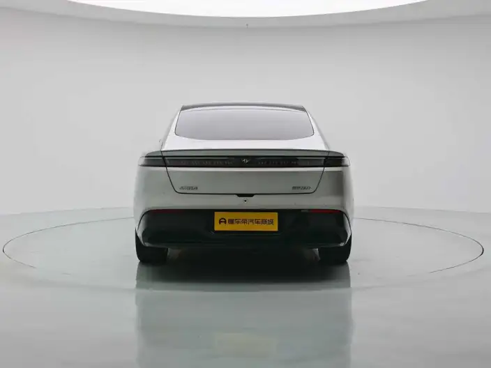 eπ 007 2025 Model EV 565 4WD Max Pilot Edition – фото 6