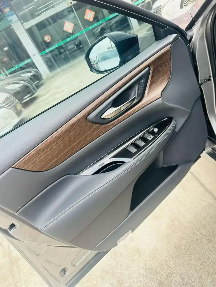 Toyota Crown Imported 2024 Model Sedan 2.5L HEV Supreme Edition