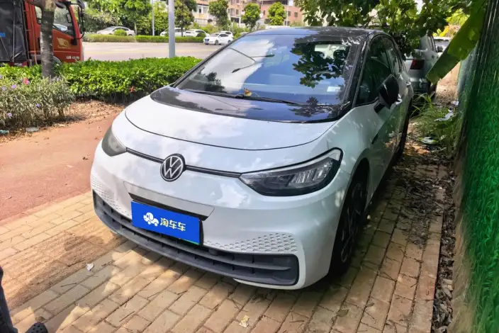 Volkswagen ID.3 2023 Model L Class Model Pure Smart Edition – фото 1