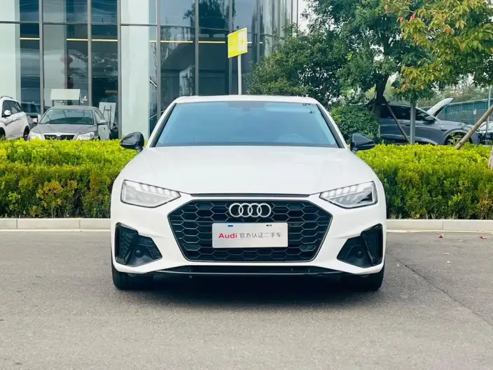 Audi A4 L 2022 Model 40 TFSI Luxury Dynamic Model – фото 2