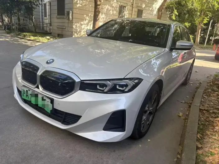 BMW i3 2022 Model eDrive35L – фото 1