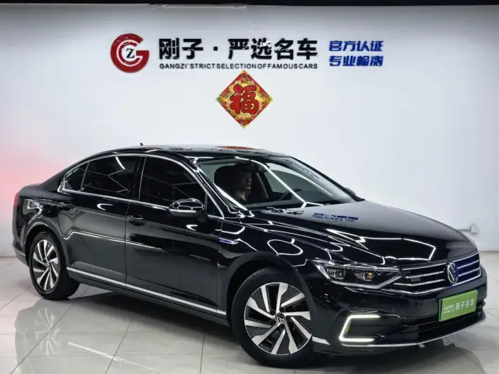 Volkswagen Magotan PHEV 2022 Model Luxury Model – фото 3