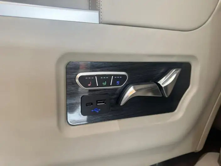 Buick GL8 2023 Model Business class 2.0T Luxury Model – фото 9