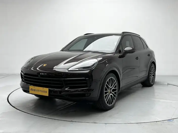 Cayenne 2023 Model Cayenne 3.0T Platinum edition – фото 1