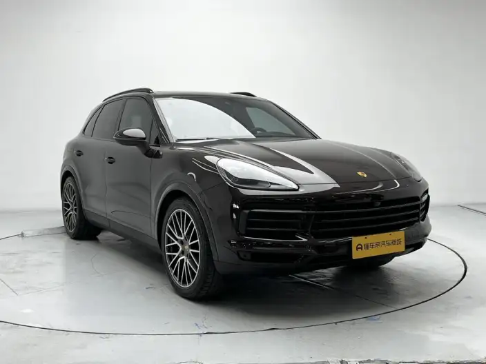 Cayenne 2023 Model Cayenne 3.0T Platinum edition – фото 3