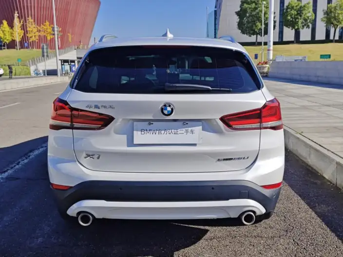 BMW X1 2022 Model sDrive25Li Leading Model – фото 4