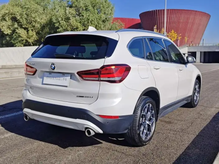BMW X1 2022 Model sDrive25Li Leading Model – фото 5