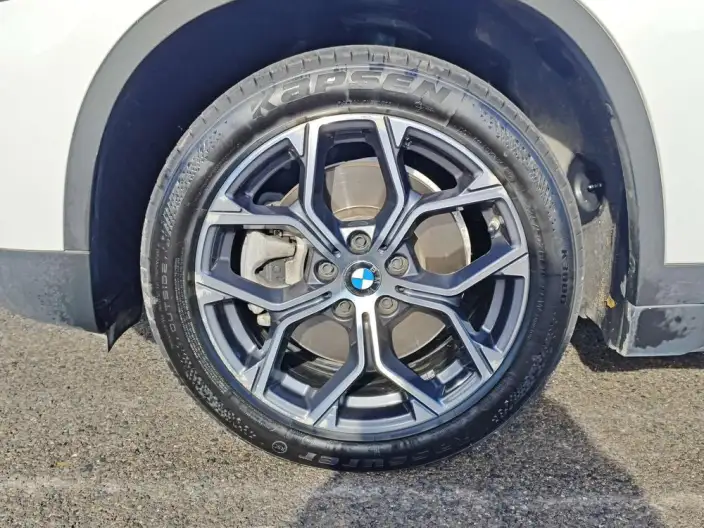 BMW X1 2022 Model sDrive25Li Leading Model – фото 8