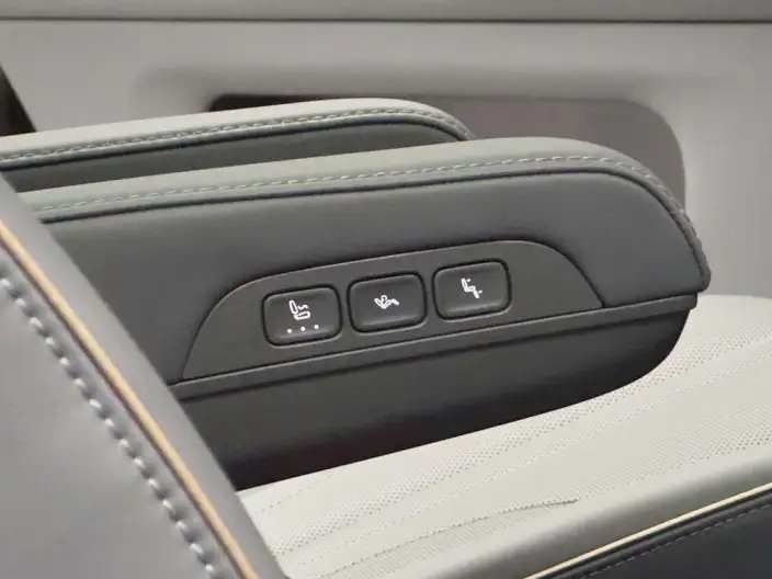 WEY V9X PHEV 2026 Model 2.0T Luxury Extended Edition – фото 10