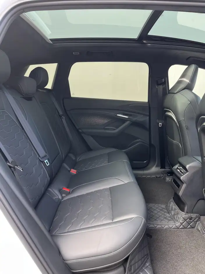 AUDI Q6L e-tron 2026 Model Ultra-long Endurance – фото 6