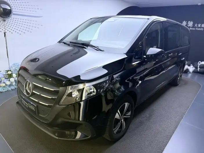 Viano 2024 Model 2.0T Elite Edition 7 seat – фото 1