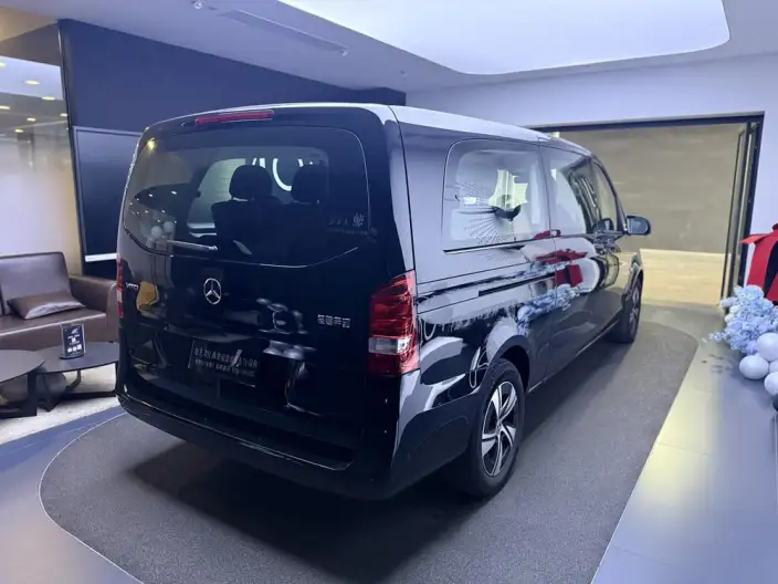 Viano 2024 Model 2.0T Elite Edition 7 seat – фото 4