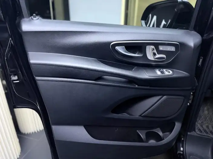 Viano 2024 Model 2.0T Elite Edition 7 seat – фото 6