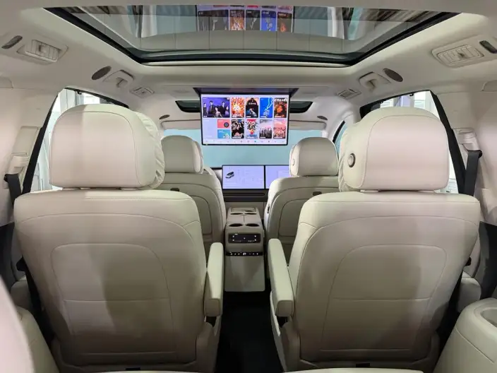 Li Auto i8 2025 Model Standard Edition – фото 6