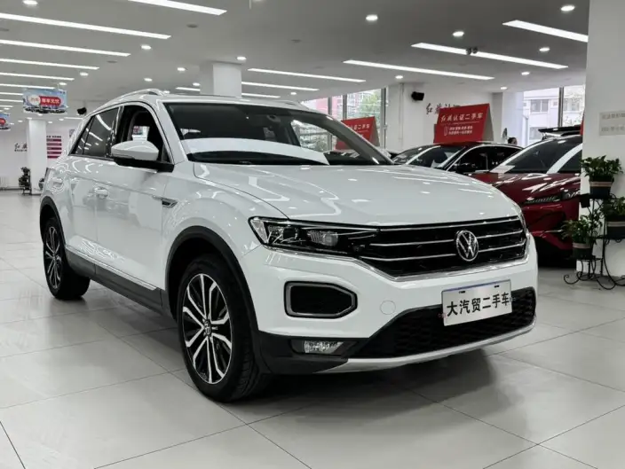 Volkswagen T-Roc 2021 Model 280TSI DSG 2WD Luxury Zhilian Edition – фото 3