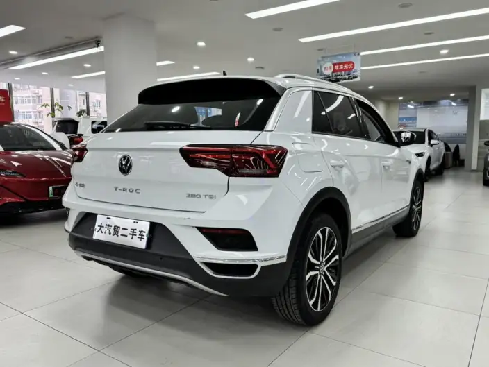 Volkswagen T-Roc 2021 Model 280TSI DSG 2WD Luxury Zhilian Edition – фото 5