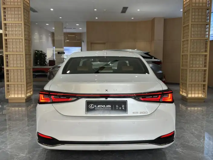 Lexus ES 2025 Model 200 Premium – фото 5