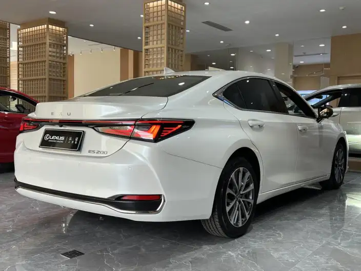 Lexus ES 2025 Model 200 Premium – фото 6