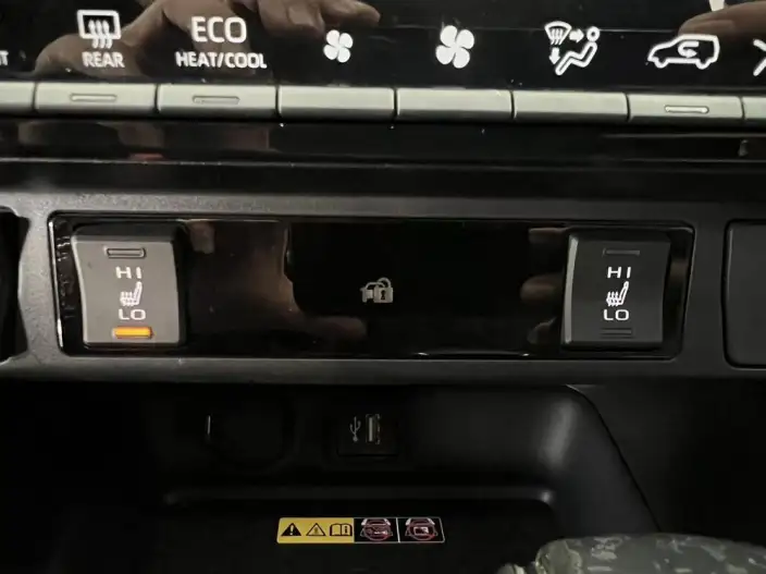 Toyota RAV4 2023 Model Intelligent Hybrid 2.5L E-CVT 2WD Elite PLUS Edition – фото 7