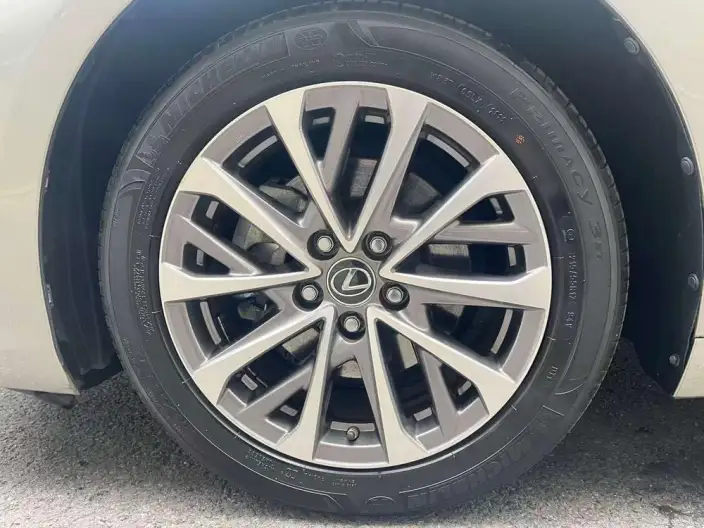 Lexus ES 2022 Model 200 Superior Edition – фото 7