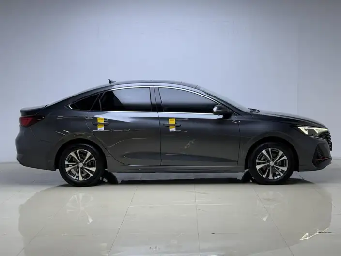 Changan Eado 2023 Model PLUS Changxiang Edition Blue whale NE 1.4T GDI DCT Noble Model – фото 8