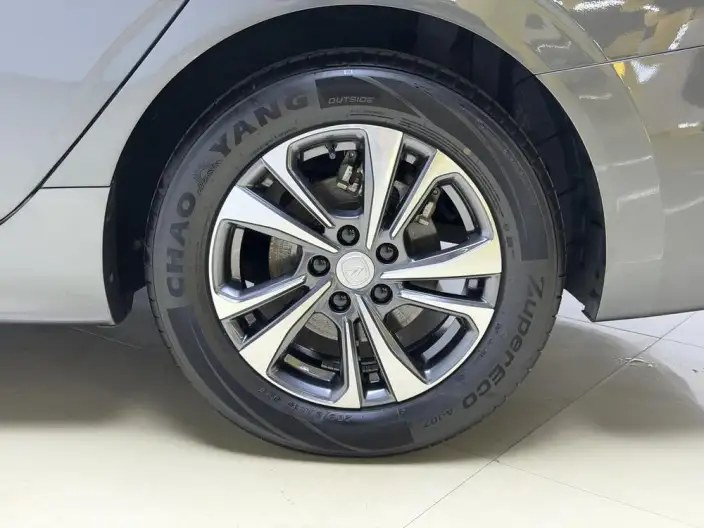 Changan Eado 2023 Model PLUS Changxiang Edition Blue whale NE 1.4T GDI DCT Noble Model – фото 9