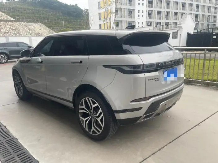 Range Rover Evoque 2023 Model Aurora L 249PS R-Dynamic Deluxe Edition – фото 6