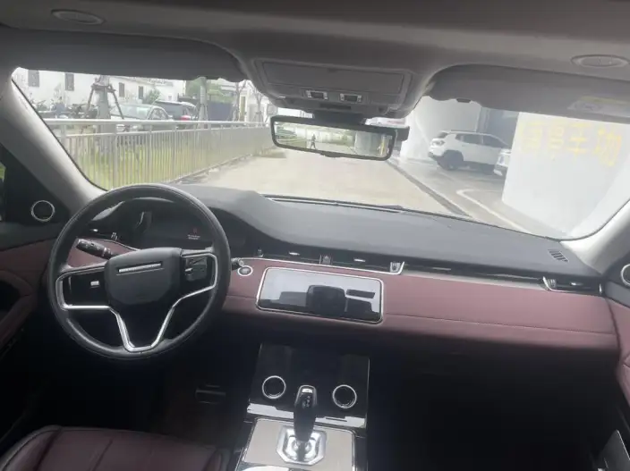 Range Rover Evoque 2023 Model Aurora L 249PS R-Dynamic Deluxe Edition – фото 7